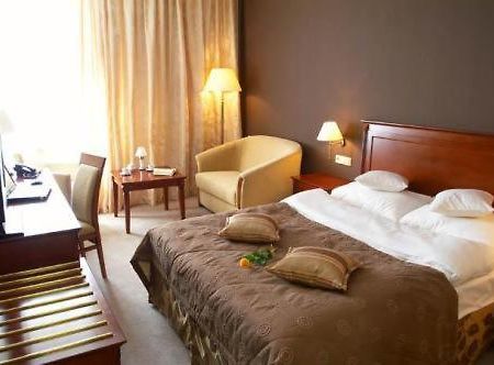 Aviator Hotel Radom Habitación foto